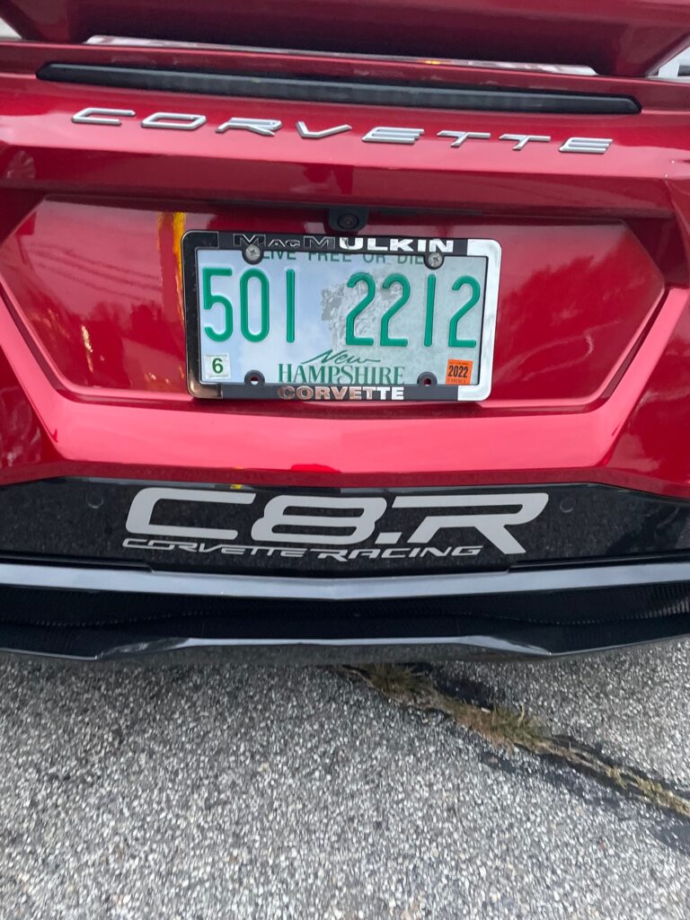 C8R Corvette back