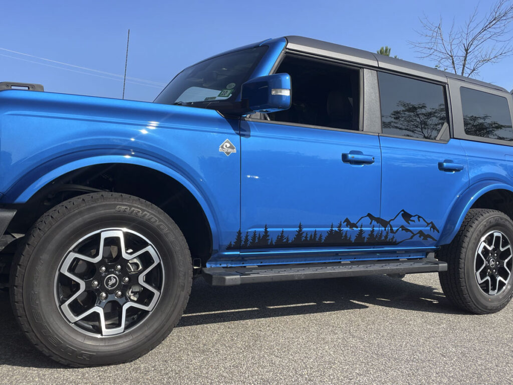 blue-jeep-custom-vinyl-auto-graphics-CpZNTm6I