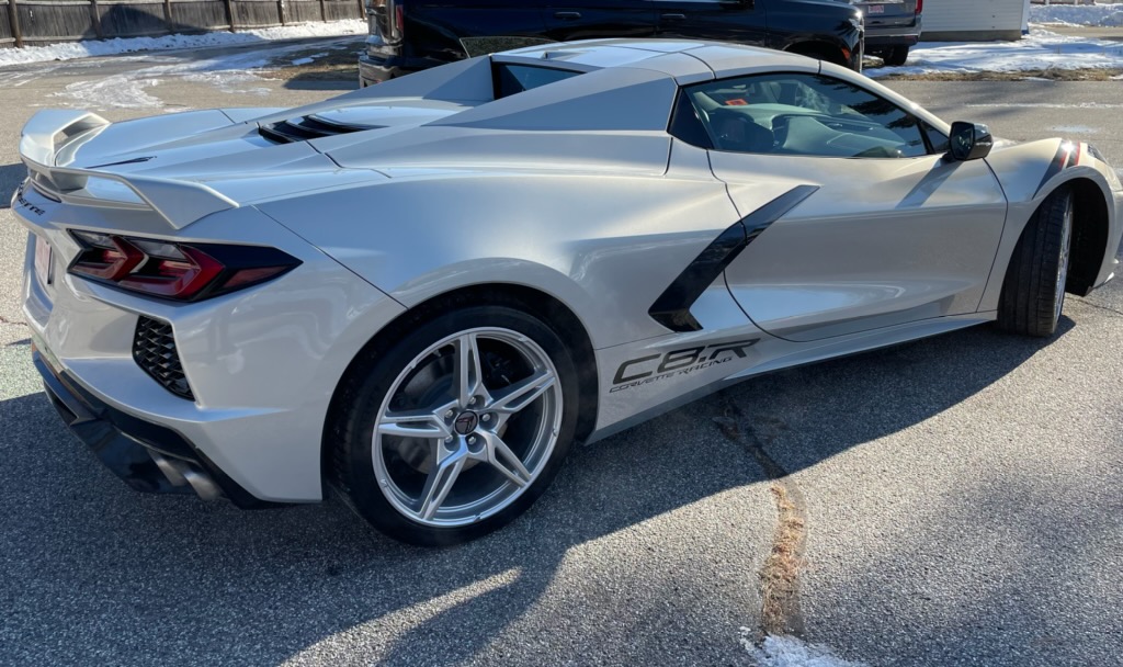 corvette-c8r-auto-vinyl-stripes-lettering-DtCP4Cer
